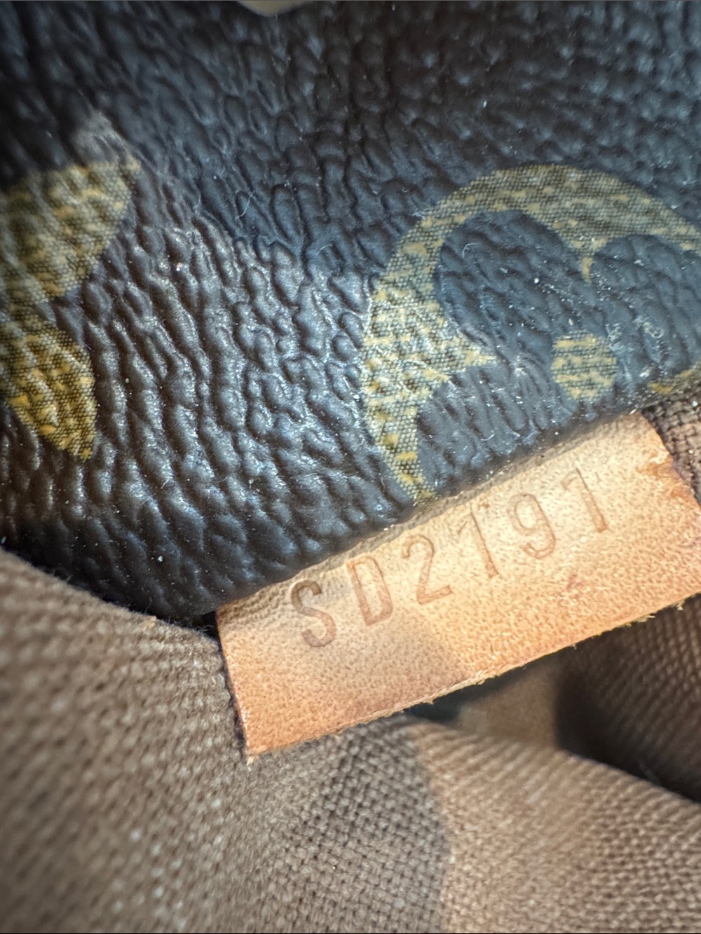Authentic Louis Vuitton Totally Monogram GM bag - Picture 14 of 16